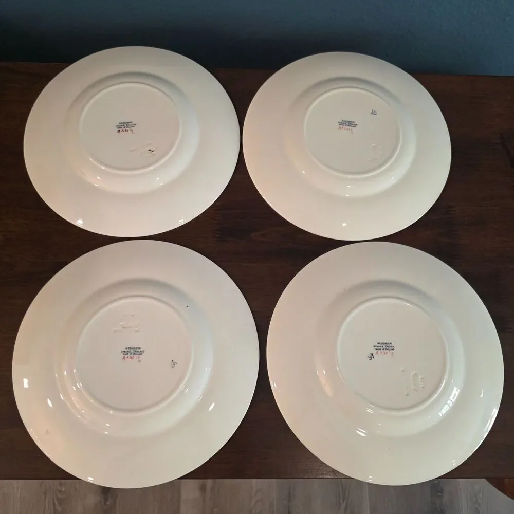 Wedgwood Patrician Torbay Green 9 1/4” Luncheon Plates Vintage England Set of 4